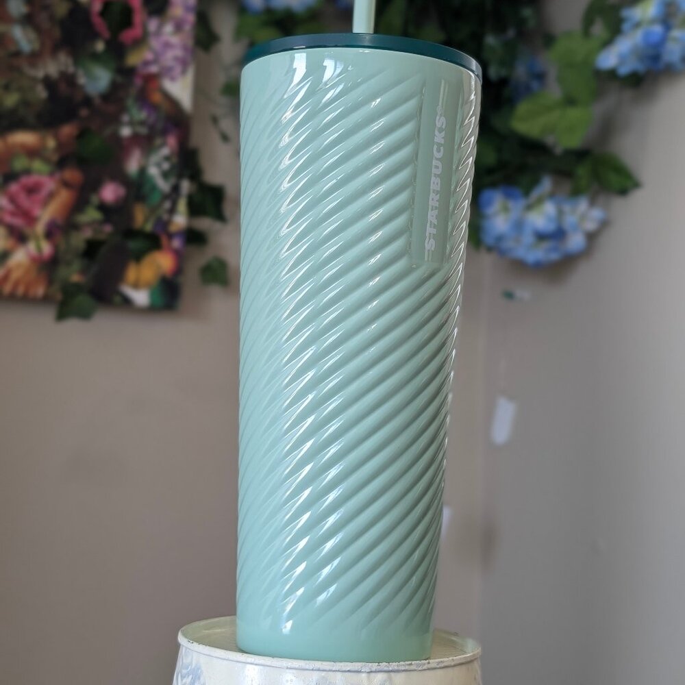 Sage spiral mint green tumbler